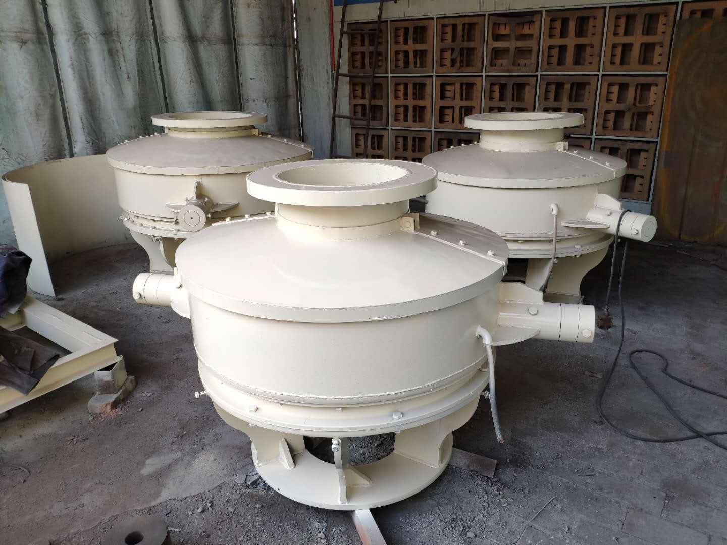 正在生產(chǎn)的設(shè)備